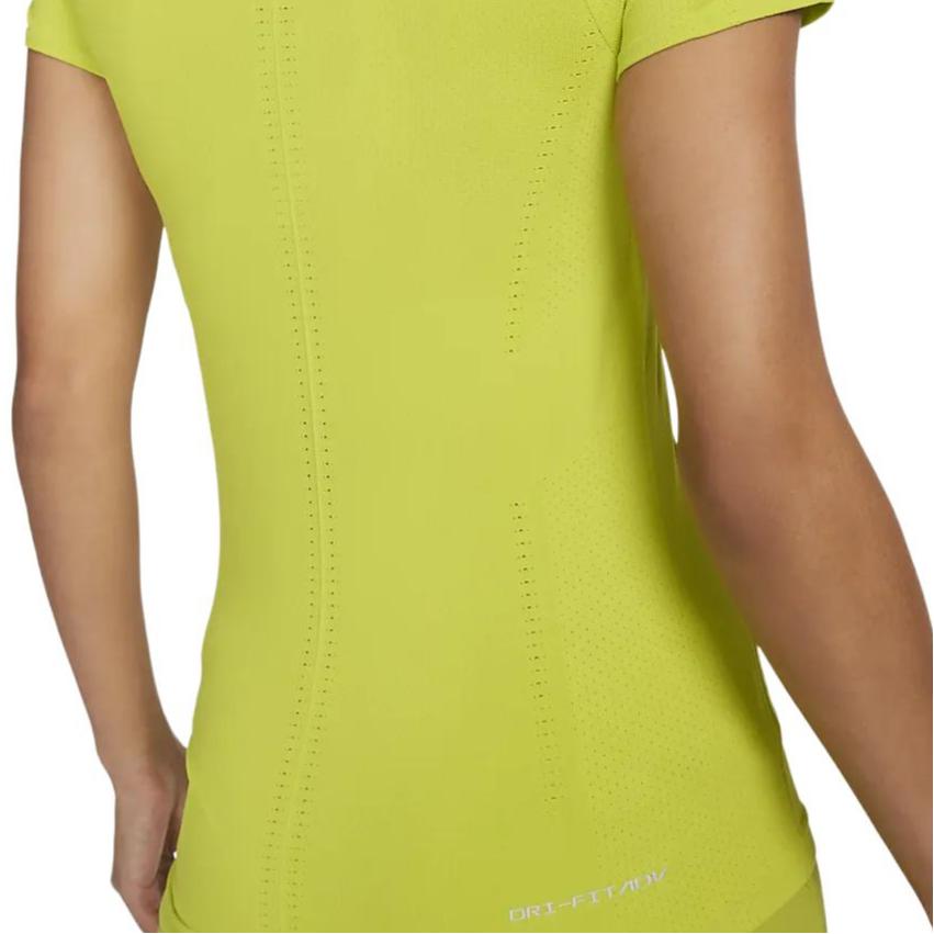 Nike T Shirts Women's Cactus Green Crew Neck Moderate Straight Fit DD0589-308