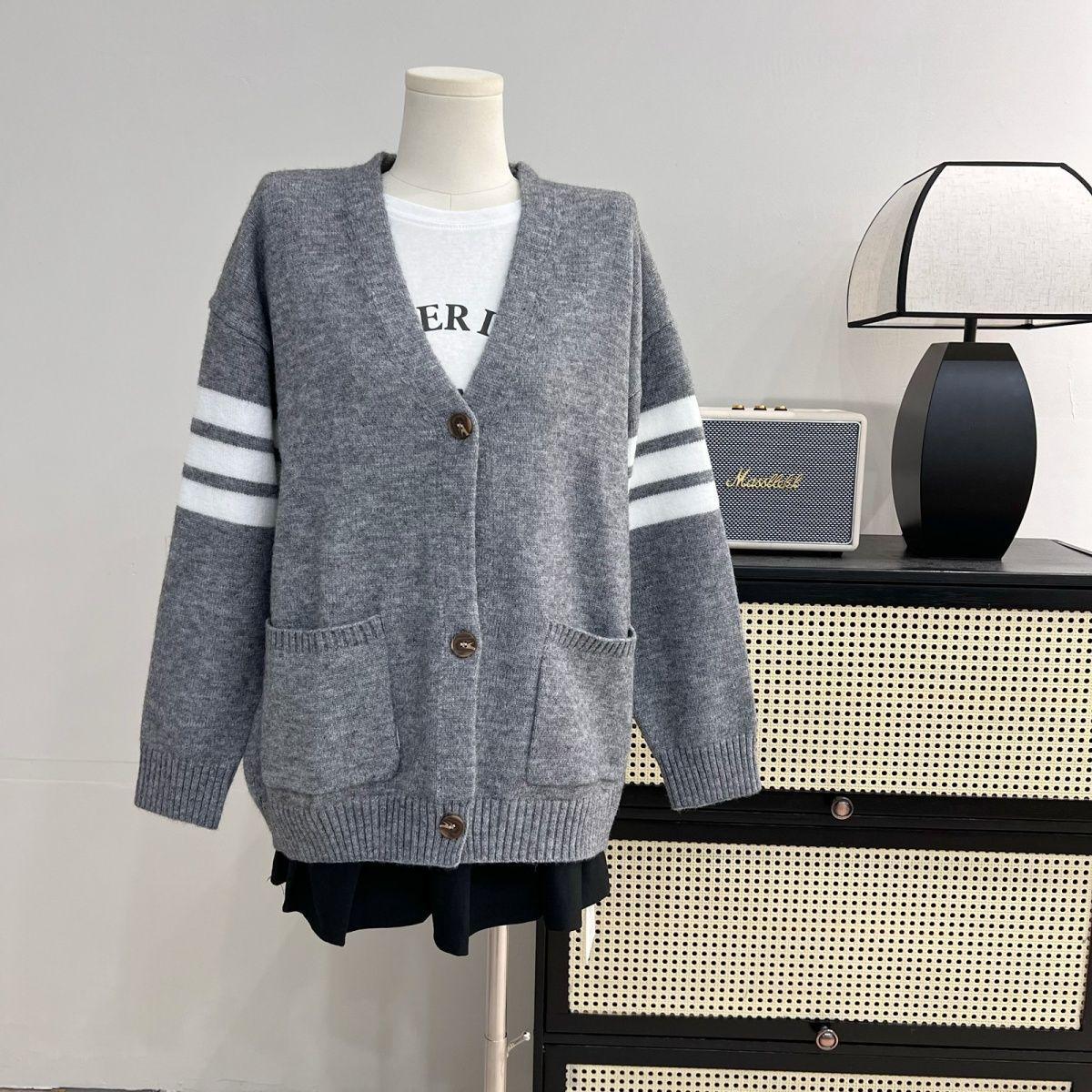 

2025 Slimming Korean Knitted Cardigan - Little Fragrant Lazy Style for Spring & Autumn S 40-45 kg сірий колір