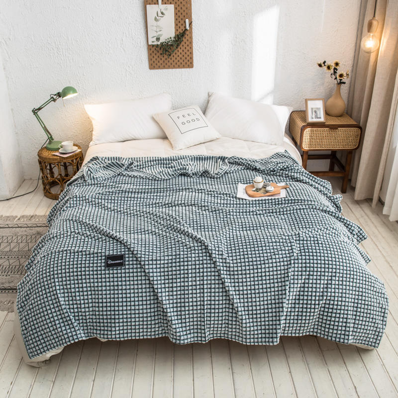 Plaid for Beds Coral Fleece Blankets Gray Color Plaids Single/Queen/King Flannel Bedspreads Soft Warm Blankets for Bed