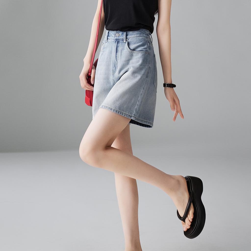 Cotton high waisted denim shorts for women in summer 2025, fashionable and versatile, slimming and wide leg pants