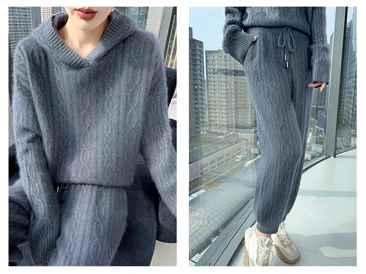 Women's Mid-Length Hooded Mink Velvet Sweater Dress - Thick Knit, Loose Fit, Autumn/Winter Pullover.