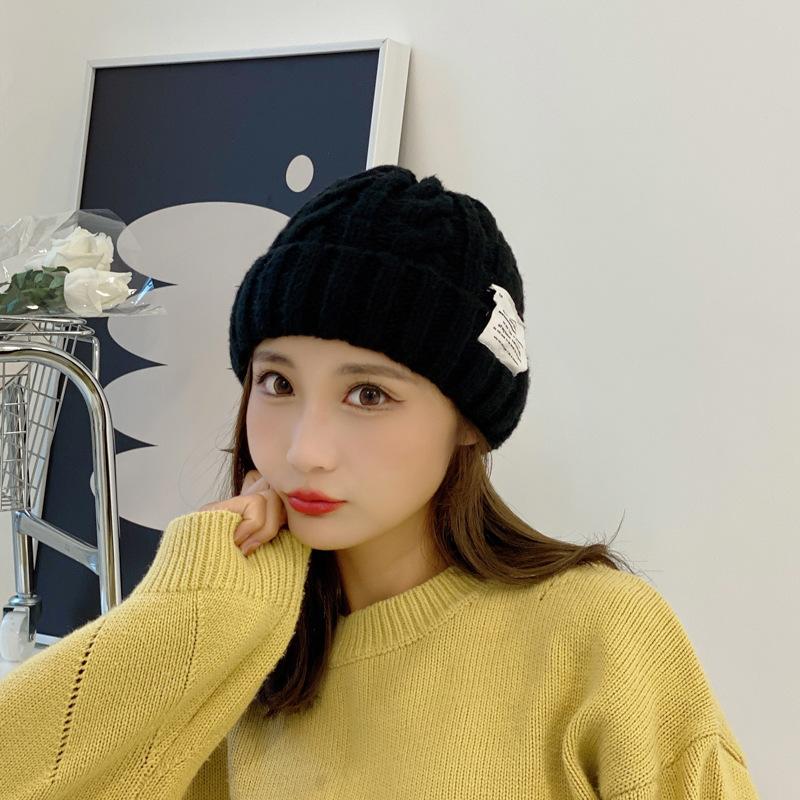 

Зимняя вязаная шапка для женщин, конфетного цвета, шерстяная шапка, теплая шапка-пуловер, однотонная, с косами, для большой головы, с защитой ушей, холодная шапка One size