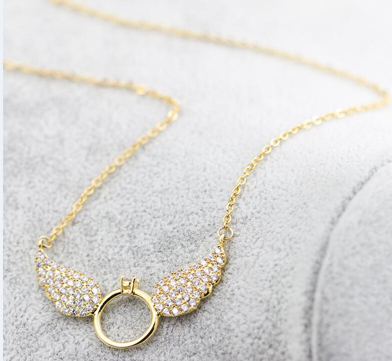 

Simple Newest fashion Zircon accessories gold color wring shape with crystal chain choker necklace for couple lovers N369 золотой