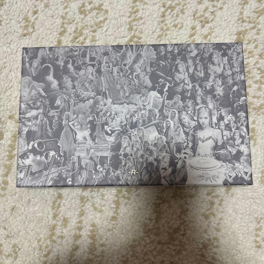 [USED] Rose First Single Album -R-