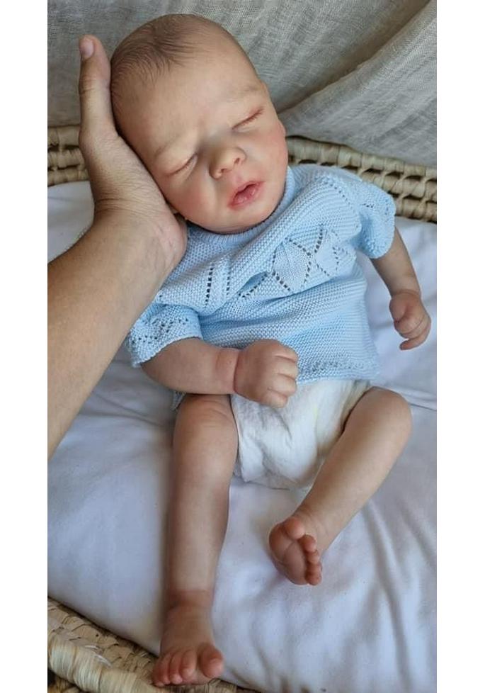16-Inch Lifelike Reborn Baby Doll 16-inch Cloth Body Doll