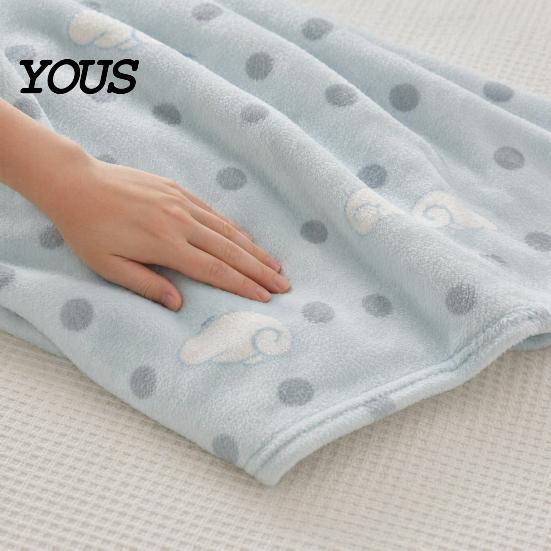 Playful Design Blanket Polka Dots Nap Blanket, Double-Sided Flannel Lightweight And Breathable Air Conditioner for Office Dorm Home, Soft Cozy