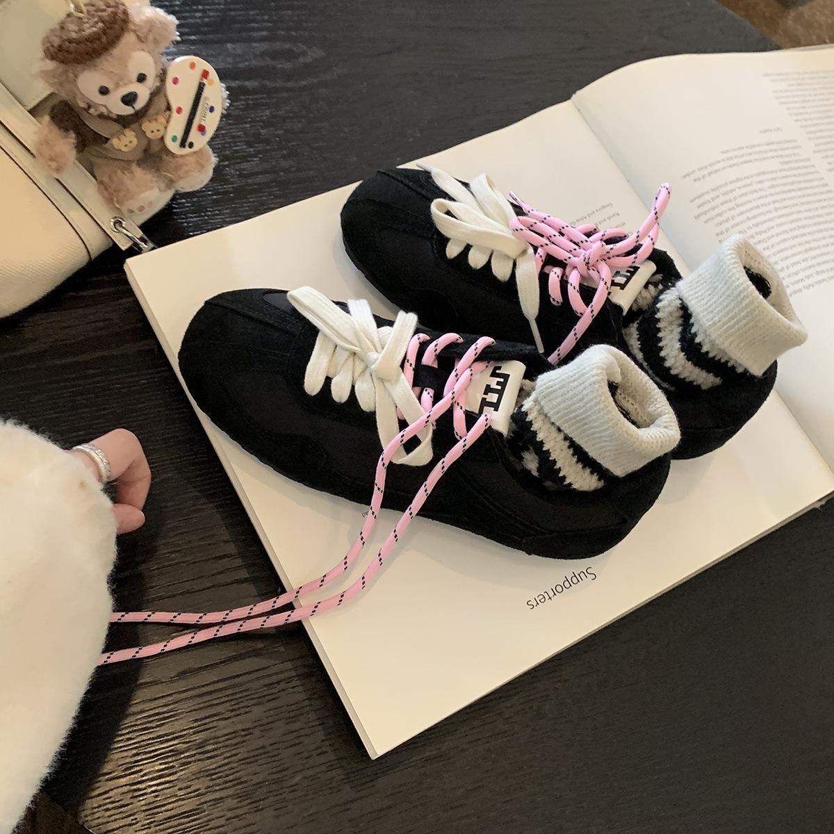 

2025 spring new niche square head Forrest Gump training shoes color matching retro round head leather flat bottom casual board shoes women 35 чёрный