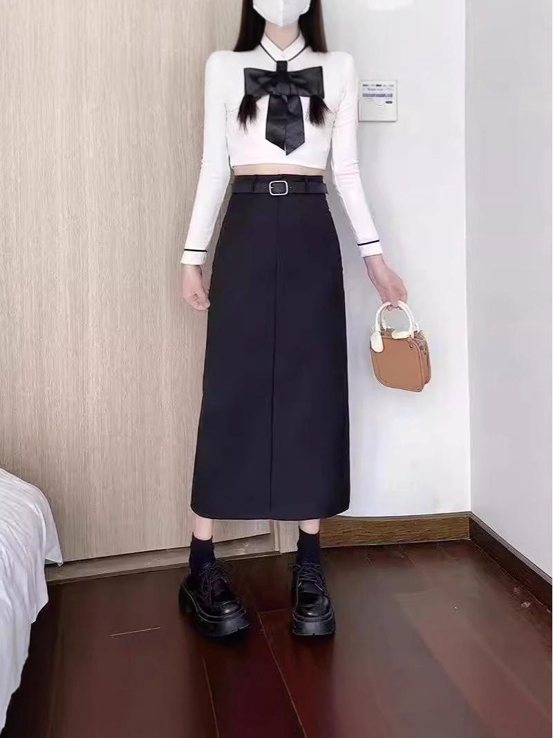 

Женская черная юбка макси с высокой талией, разрезом сзади и буквенным принтом - Весна/Лето/Осень, Длина миди, Облегающий крой, Прикрывающая бедра 2XL (131-147 lbs)