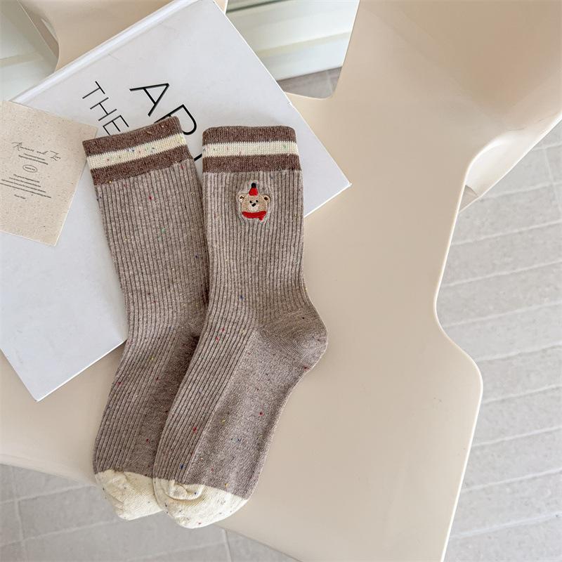 Jolis foulards d'automne brodés, chaussettes pour filles petit ours, chaussettes mi-mollet pour femmes micro-pressées en fil à pois, chaussettes bouclettes cartoon à blocs de couleurs