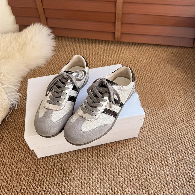Retro fashion ballet little white shoes women's new soft sole comfortable and light leisure sports