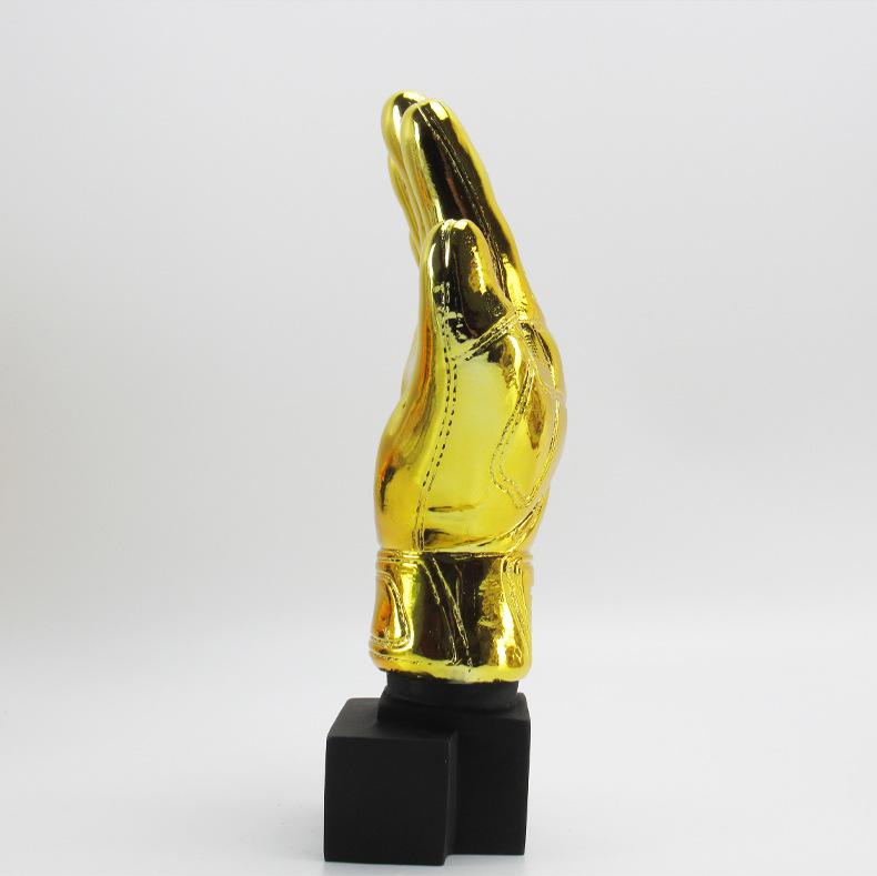 Troféu Luva de Ouro para Goleiro: Ornamento de Lembrança em Resina para Fã da Copa do Mundo