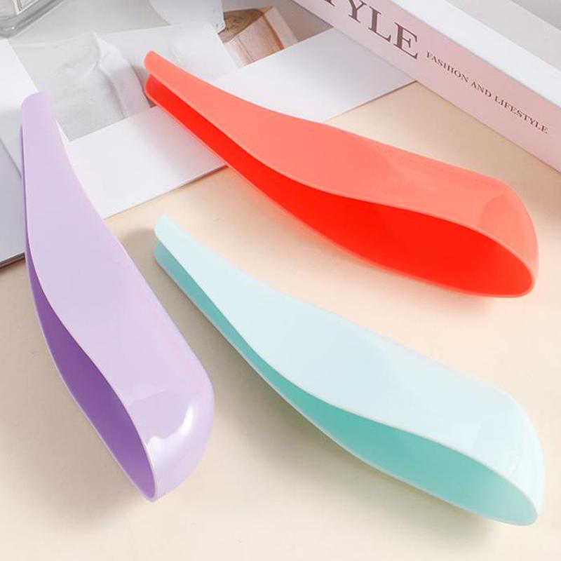 1 Pcs Portable Female Urination Device Standing Urinals For Women Outdoor Standing Pee Urinal Funnel Female Urinal Pee Funnel