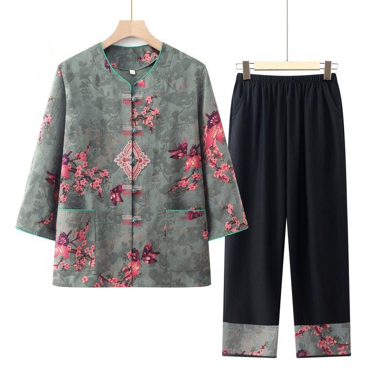 Grandma's Summer Clothing Set: Plus Size Mid-Sleeve Shirt for Middle-Aged and Elderly Women – Casual Spring Outfit for Mom