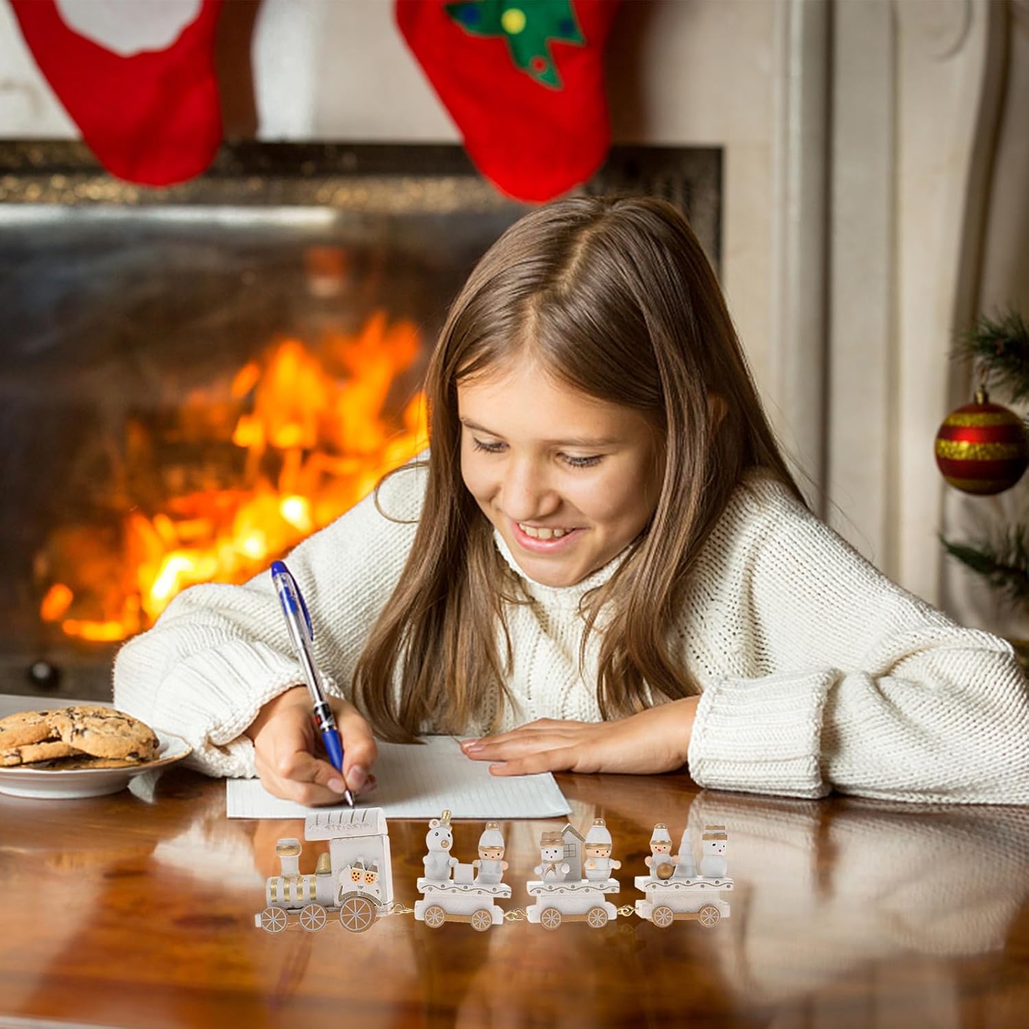 Amosfun Рождественское Деревянное Украшение Поезд Рождественский Поезд Четыре Секции для Рождественской Вечеринки Украшение Снеговик Домашнее Настольное Украшение