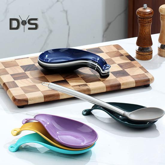 2Pcs Spoon Rest for Stove Top Durable Plastic Spoon Holder Kitchen Utensils Holder Easy To Clean Spoon Mat Compact Size Ladle Holder Stylish Look