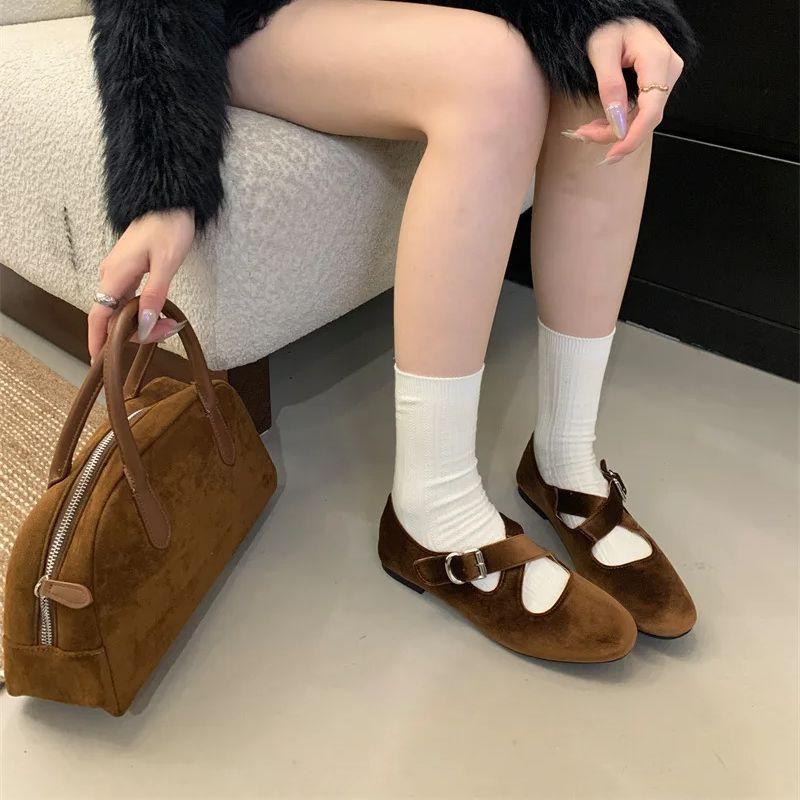 Fashion IPPEUM Women Mary Janes Shoes Ballet Flats Buckle Red Dress Ballerinas Zapatos Mujer