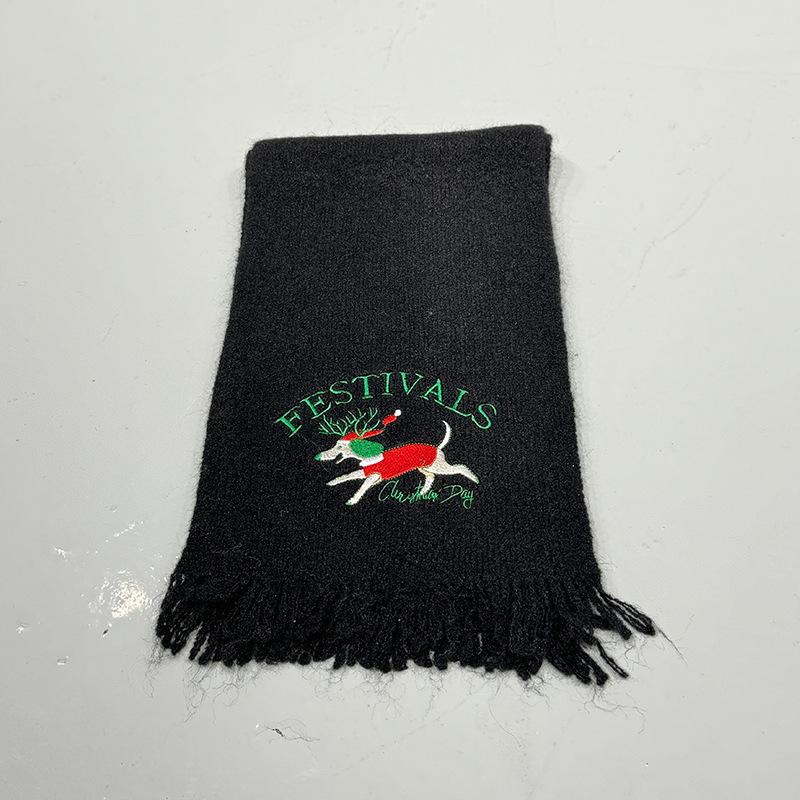 Autumn and winter cute Christmas scarf female senior sense thickened warm student scarf design sense versatile knitted scarf