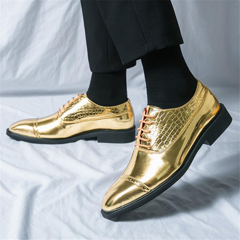New Fashion Glossy Black Gold Patent Leather Lace Up Dress Brogues Shoes For Men's Designer Wedding Oxfords Zapatos Hombre