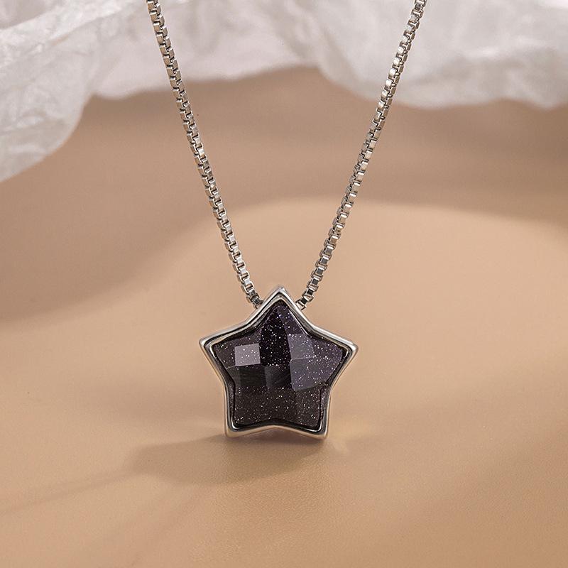 

Korean Style Black Zisha Star Necklace: 2023 Niche Forest Fashion, Versatile Clavicle Chain for Women & Students
