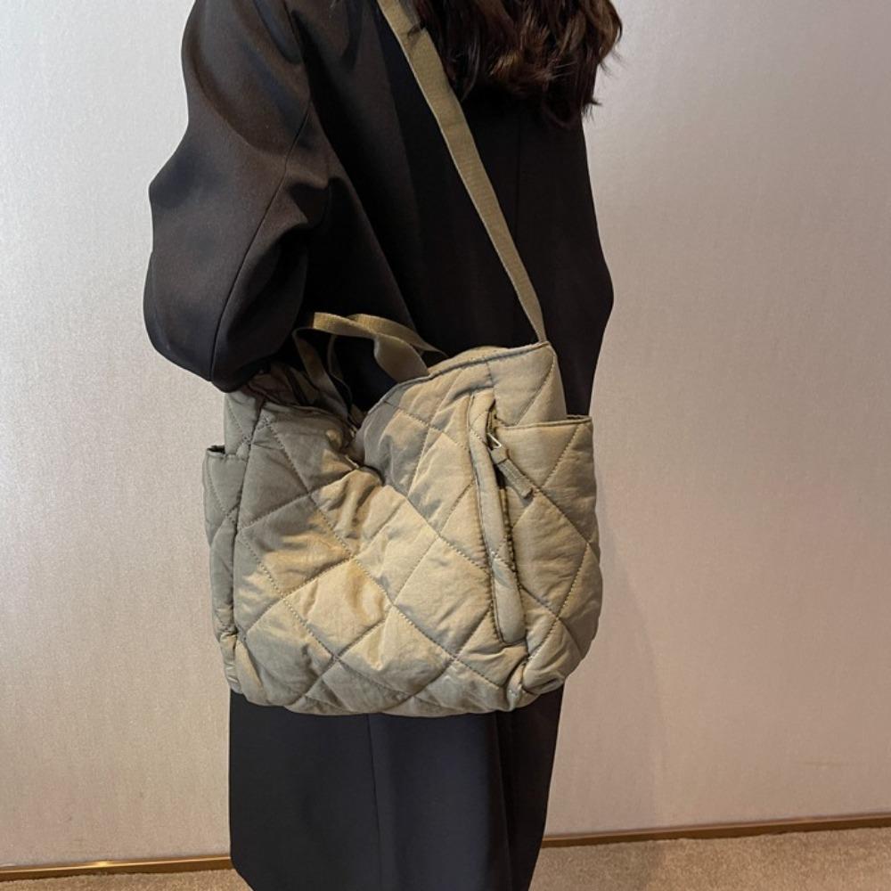 Korean Style Quilt Puffer Bag Casual Underarm Tote Bag Fashionable Down Bag  Lady