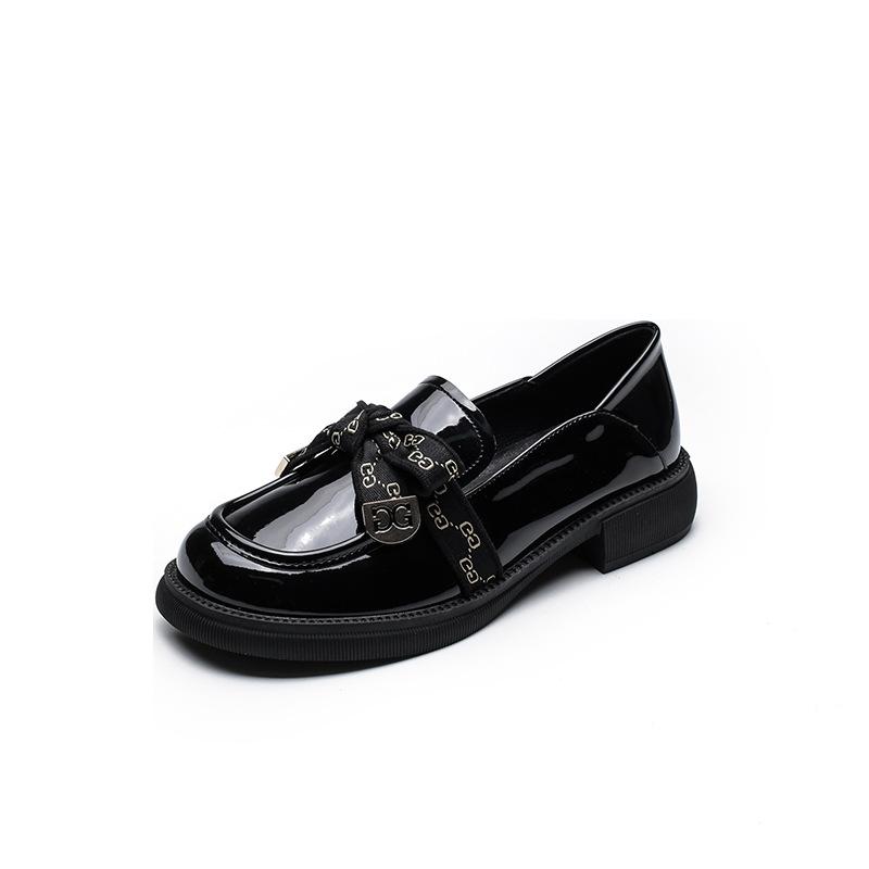 

Туфли женские с бантом из кожи, осенне-зимние, с круглым носком, черные лакированные туфли, британский стиль, однопедальные туфли на плоской подошве для женщин 34 чёрный