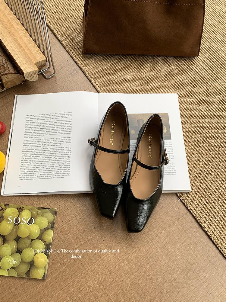 

Soft-soled French inner single shoes women s shoes 2025 fashion new spring and autumn with skirts evening Mary Jane shoes tide 39