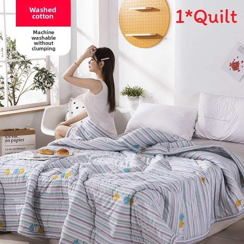 Strawberry Flower Summer Deer Print Quilt Bedding With Polyester Fill For Indoor