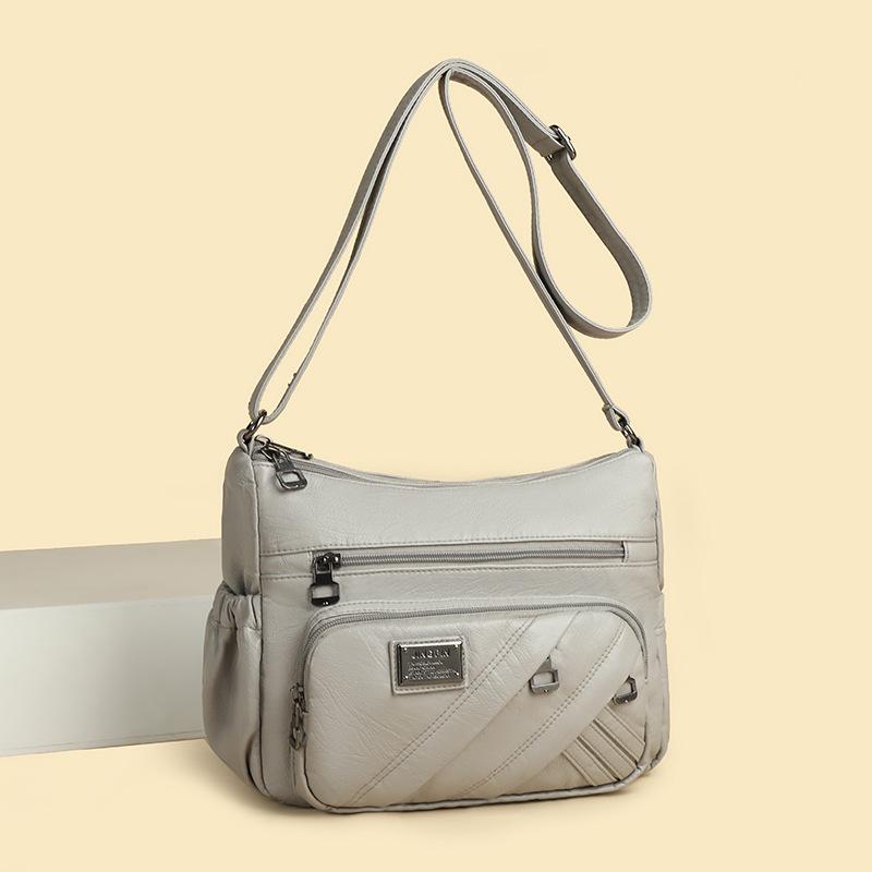 This Small Square Bag Is A Fashionable Versatile Trendy and Retro Single-shoulder Crossbody Bag for Women's Daily Commuting