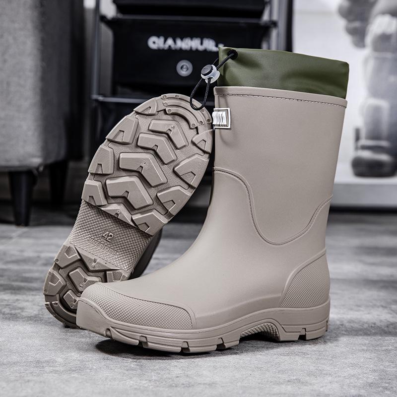 Men's Wear-Resistant Rubber Rain Boots: Mid-Calf, Anti-Slip, Waterproof Slip-On Shoes for Fishing & Construction.