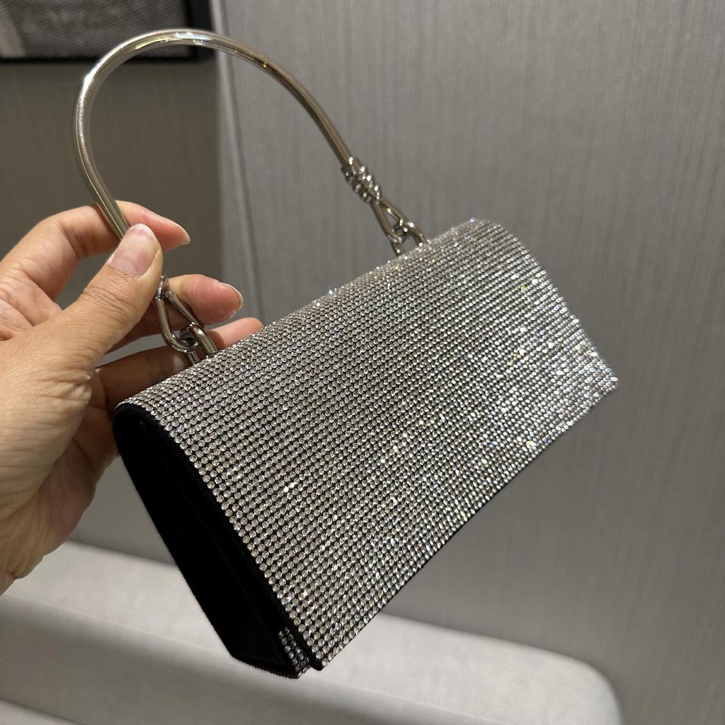 2023 European & American Luxury Shining Diamond Knotted Evening Wrist Handbag
