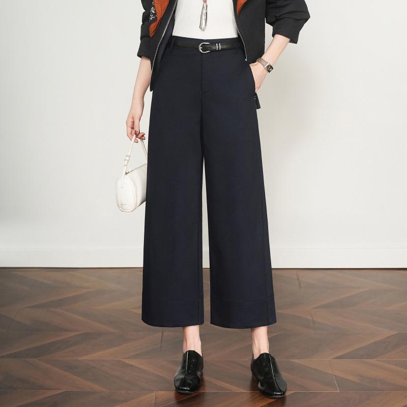 

Women s Mulberry Silk Wide-Leg Cropped Pants - Spring/Summer 2026 Collection, Petite & Straight Suit Style. M/27 темно-синього кольору
