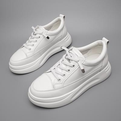 Version cuir de vache chaussures blanches tendance à semelles épaisses printemps femmes polyvalentes décontractées mode rehaussantes confortables chaussures de skate femmes