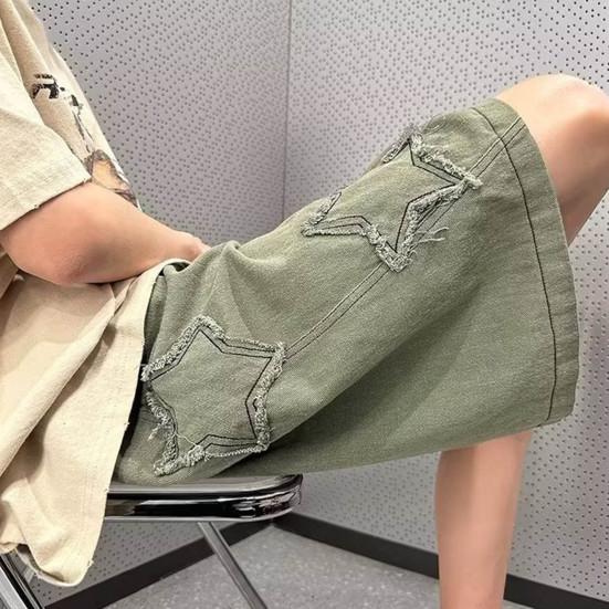 Men Denim Shorts Elastic Waist Adjustable Drawstring Oversized Wide Leg Short Jeans Washed Knee-length Shorts with Tassel Edge Star Patch