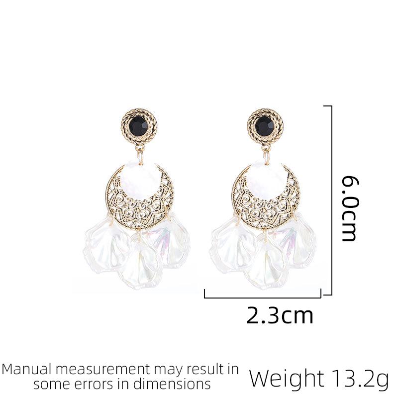 Women's Vintage Exaggerated Temperament Simulation Shell Long Tassel Earrings Atmospheric Fashion Earrings Daily Accessories