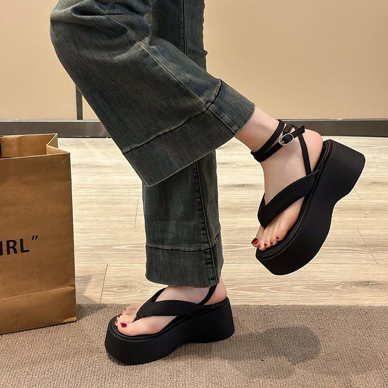Black high-end with skirt platform sandals women's 2025 new summer wear toe-increasing Roman shoes