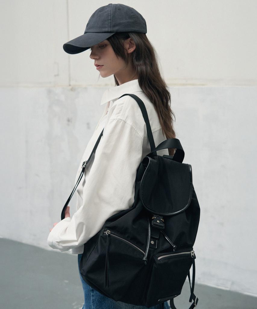 Leathery Glossy Nylon Bucket Backpack [Black]