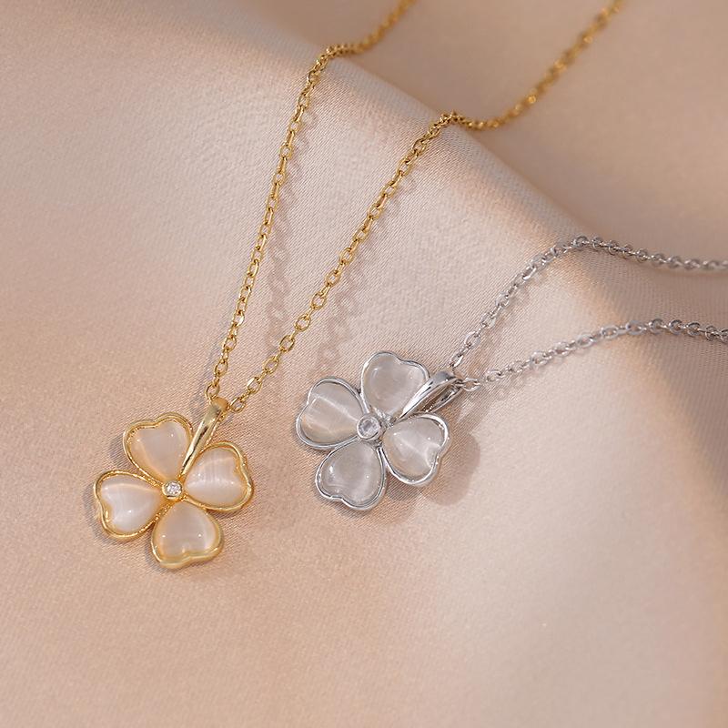 Lucky Four Clover Necklace For Women Opal Flower Pendant Necklaces Fashion Clavicle Chain Choker Wedding Jewelry Gift