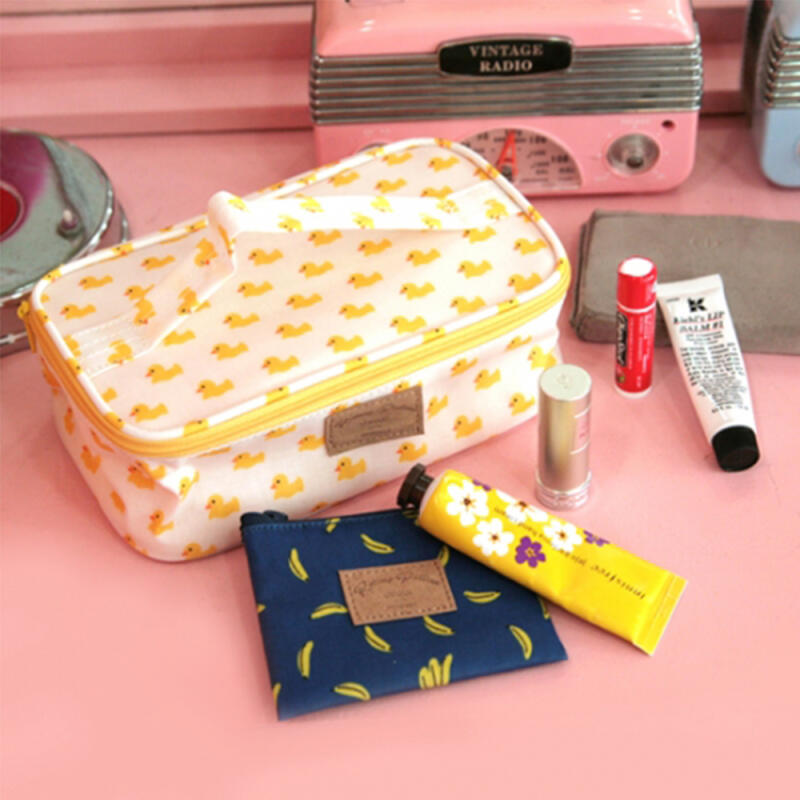 Rolling Pattern Handle Big Pouch