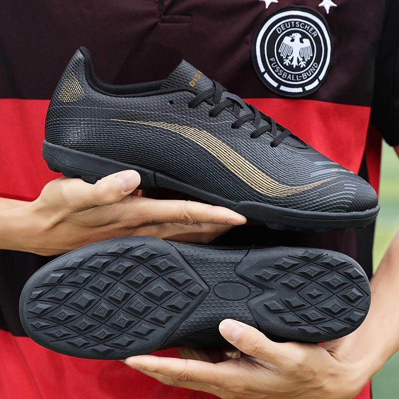 World Cup Low-Top Soccer Shoes for Men, Women & Youth – Studded Training & Competition Sports Footwear