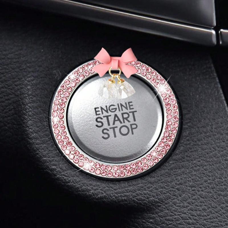 1 adet Araba Tek Tıkla Çalıştırma Dekorasyon Çıkartması İç Düğme Elmas Fiyonk Kristal Çan Kolye Ateşleme Halkası ile Kakmalı