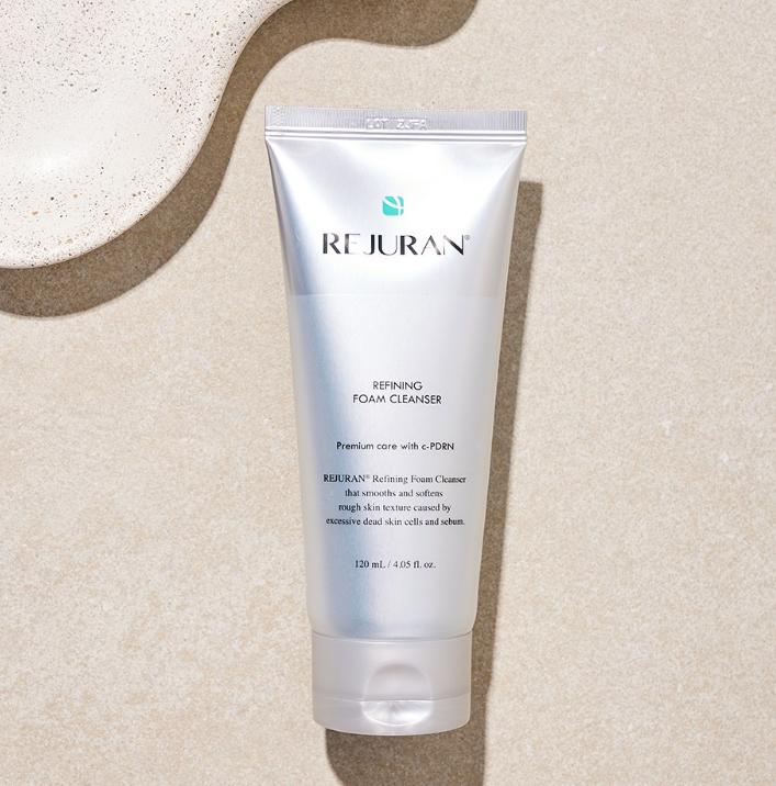 Gentle Refining Foam Cleanser for Smooth and Clear Skin