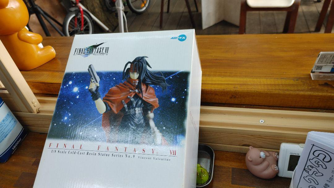 

[Б/У] Редкий Винсент Валентайн Final Fantasy 7 производства Kotobukiya