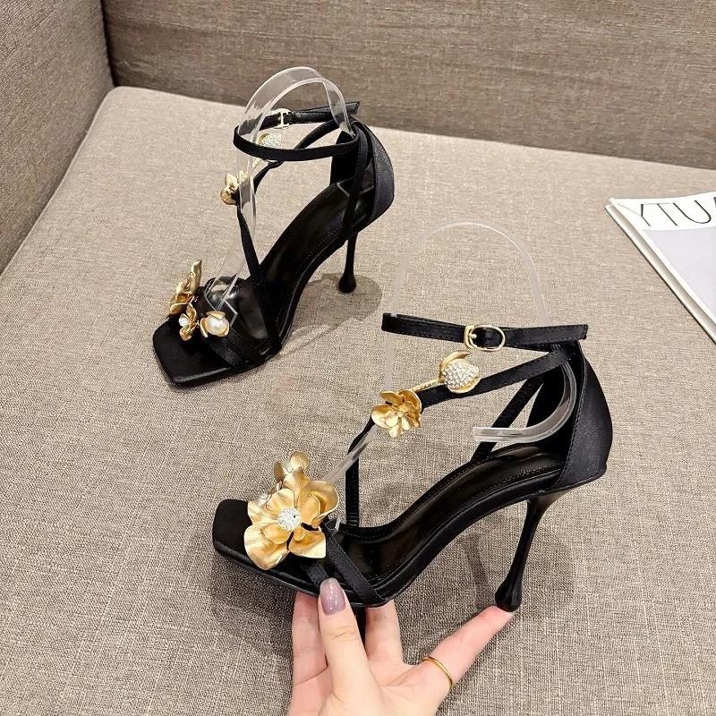 

Fashion Eilyken New Design Flower Square Toe Woman Sandals Fashion Thin Cover Heels Stripper Buckle Strap Party Shoes Zapatos De Mujer 35 чорний