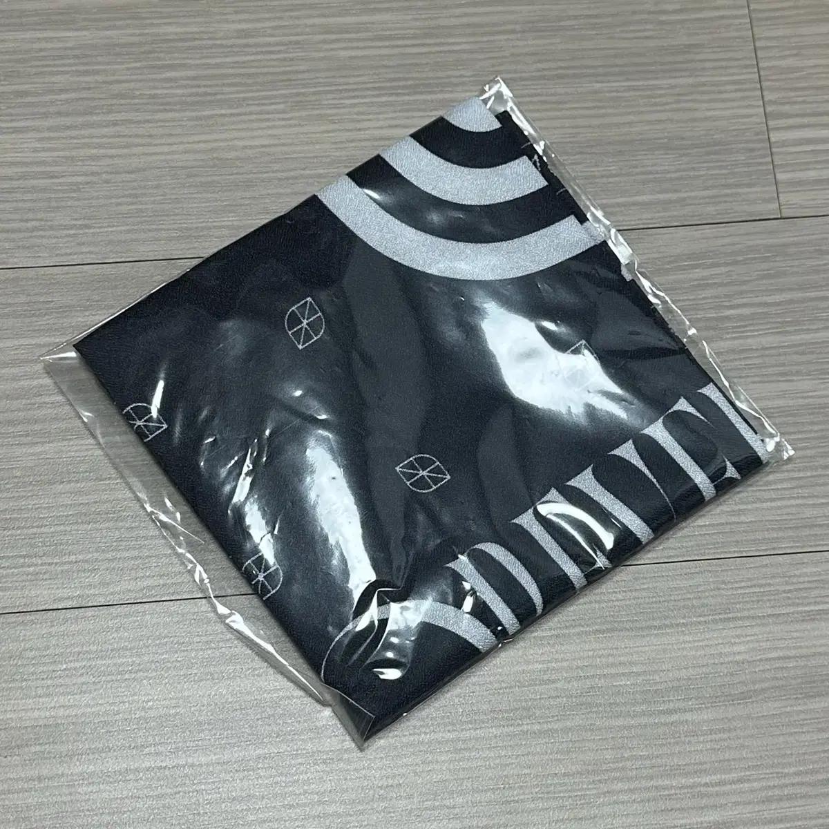 

Day6 Foreveryoung Bandana