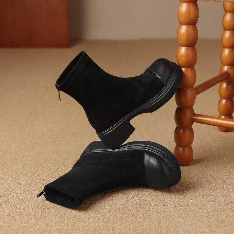 

Женские замшевые ботинки Мартин на толстой подошве, нескользящие, на низком каблуке, большого размера, средней высоты голенища, женские ботинки с квадратным носком и в корейском стиле 39 чёрный