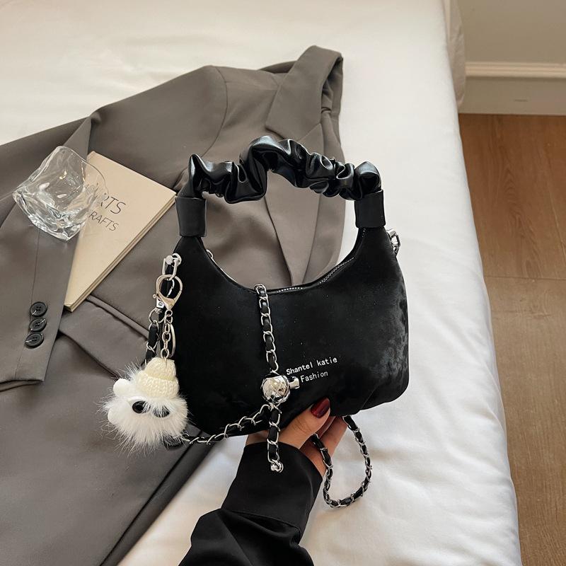 The Trendy and Casual Cloud Bag for Women In Summer Is A Stylish Pleated Single-shoulder Bag