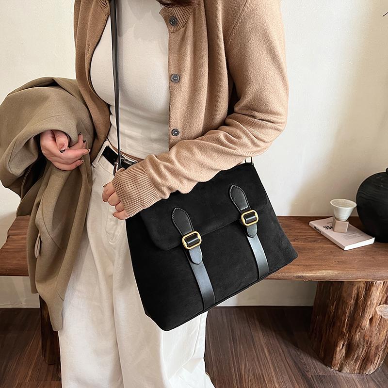 New styles of faux suede shoulder bags square lock zipper luxury sense high quality crossbody bags for women