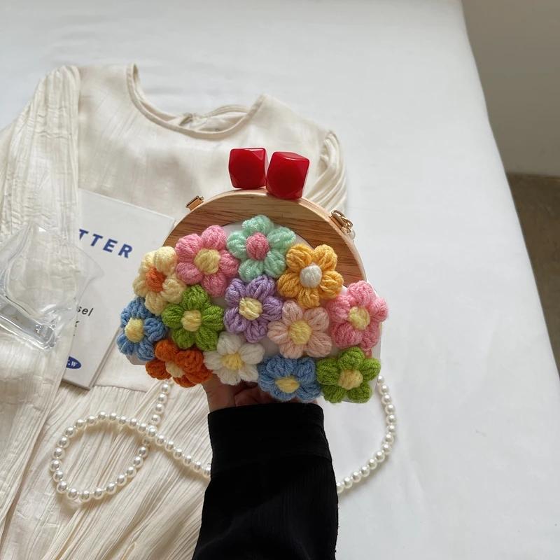 Retro Wooden Clip Purse Handbag Fashion Crochet Bag For Women Trend Simulation Pearl Chain Crossbody Bag Lady Knitting Handbag Purse
