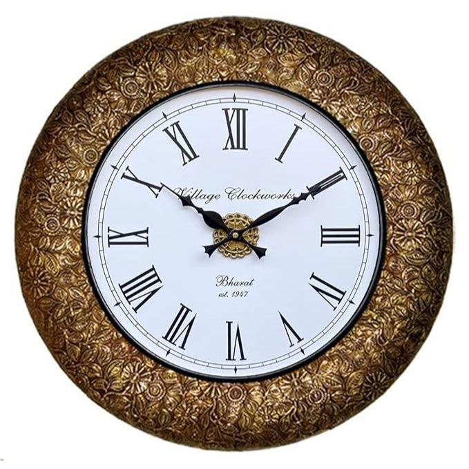 

Декоративные металлические аналоговые настенные часы для элегантного домашнего декора, офиса, школы, спортзала, магазина и для подарков || Размер часов - 16 x 16 дюймов (Золотой Античный) 16 INCH