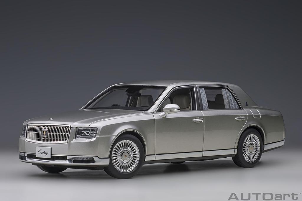 AUTOart Toyota Century Special Edition Seika Radiant Silver Metallic Finished Product 1/18